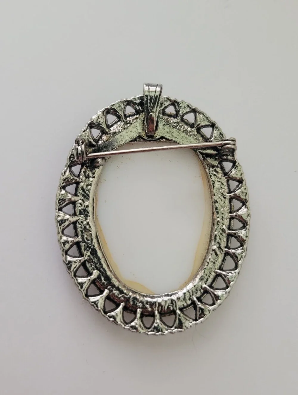 Vintage Rose Floral Cameo Brooch Pin Pendant Porcelain Silver Tone Feminine